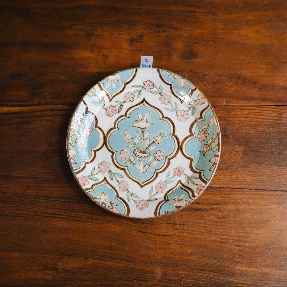 ヒヅミ峠舎 - 作家さんの器と暮らしにまつわる道具のお店｜イロドリ