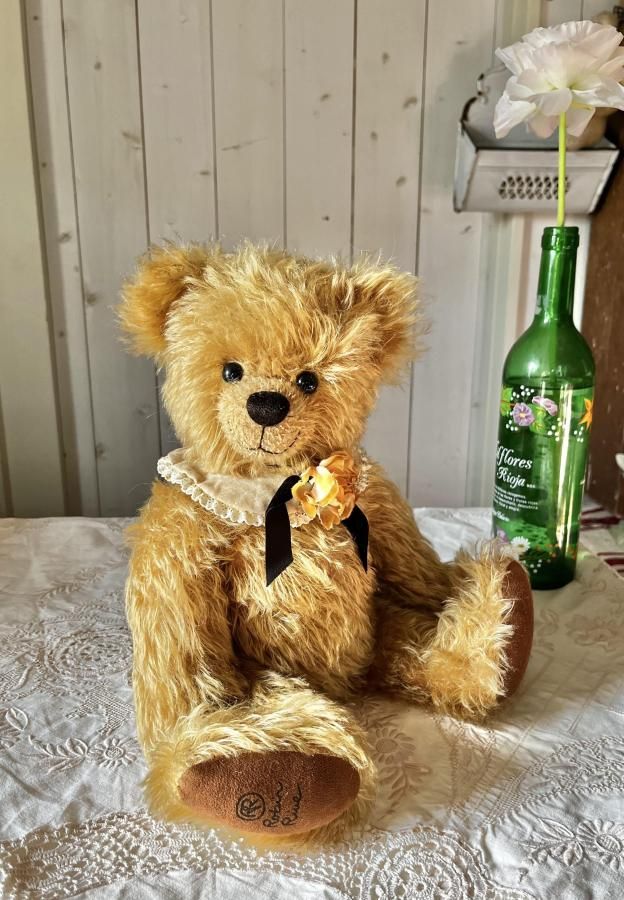 Robin Riveさんのテディベア - アンティークとテディベアの店 Parade