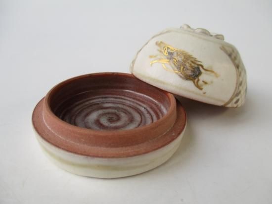 裏千家14世淡々斎宗室御書付『猪香合』2代久世久宝造 （共箱）