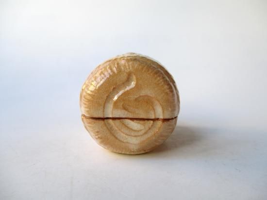 萩焼 俵香合 (共箱)十二代 田原陶兵衛 - 茶道具販売 栗林園