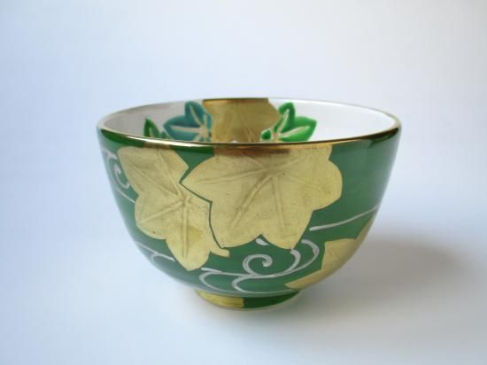 白釉 萌黄金襴青楓茶碗 (共箱)山岡善高 - 茶道具販売 栗林園
