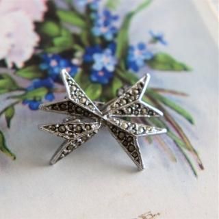 クラシカルなブローチジルコニアパリデパート購入品