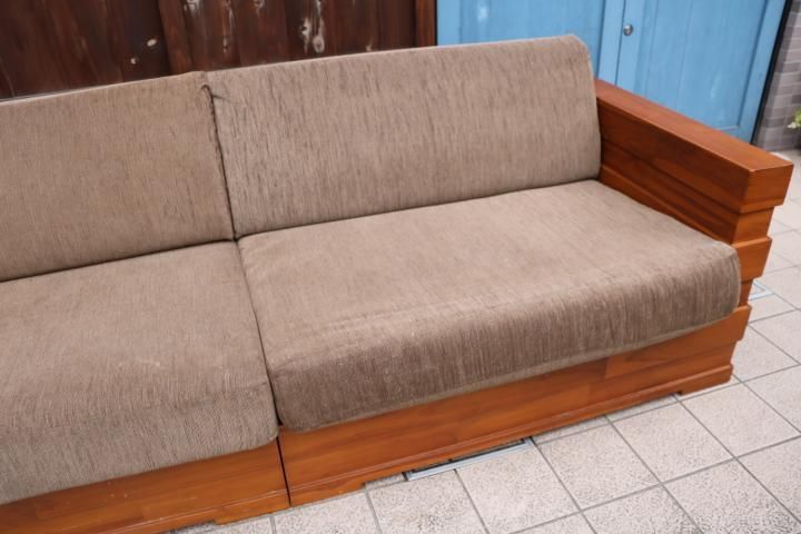 チーク材の天然木だけを扱う家具専門店SCANTEAK(スキャンティーク)の