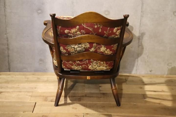 飛騨高山の家具メーカーキツツキマークの