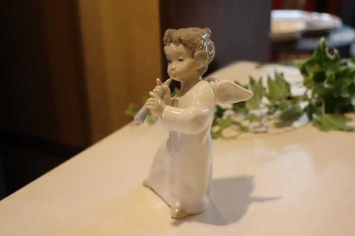 スペインLLADRO(リヤドロ)社の陶器人形の置物『フィギュリン』4540