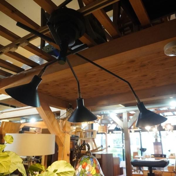 INTERFORM(インターフォルム)のRonne(ロネ)シーリングライトです。各々