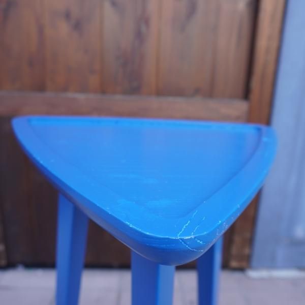 FUJIEI (藤栄)のカロ サイドテーブルLです！ブルーの鮮やかな色合いと