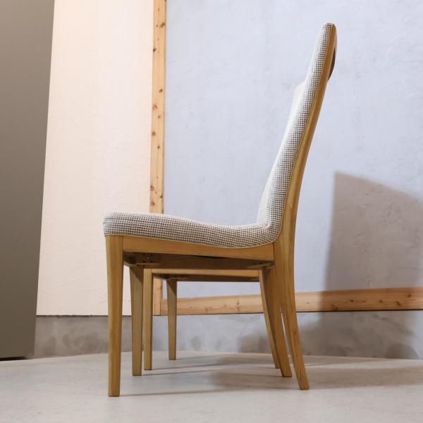 人気のkarimoku(カリモク家具)/Chitano(チターノ)よりダイニングチェア