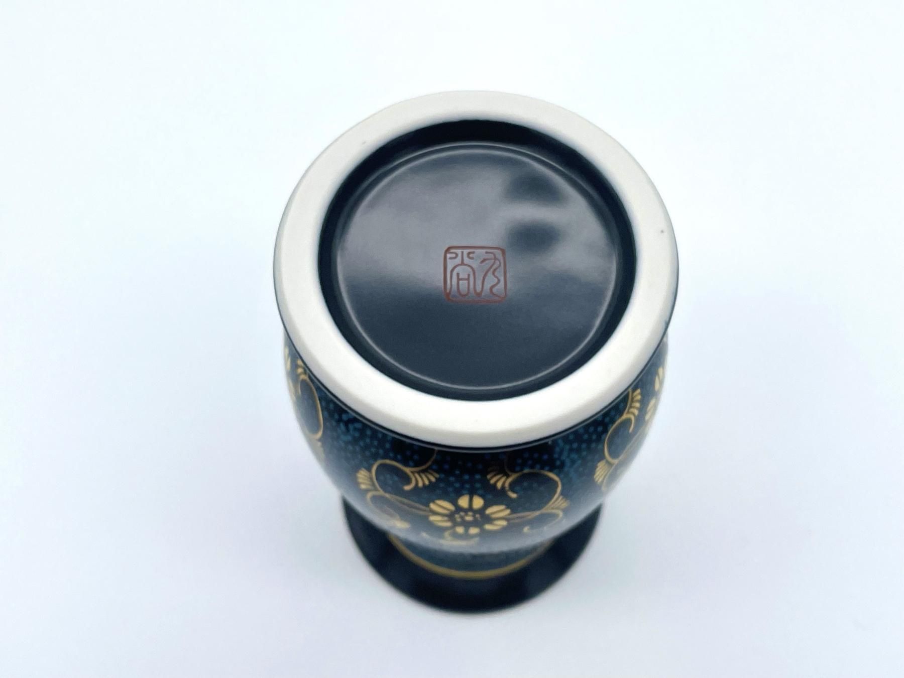 九谷焼 飾壺 青粒鉄仙高約28㌢ 大雅窯 九谷焼 飾壺 青粒鉄仙高 大雅窯