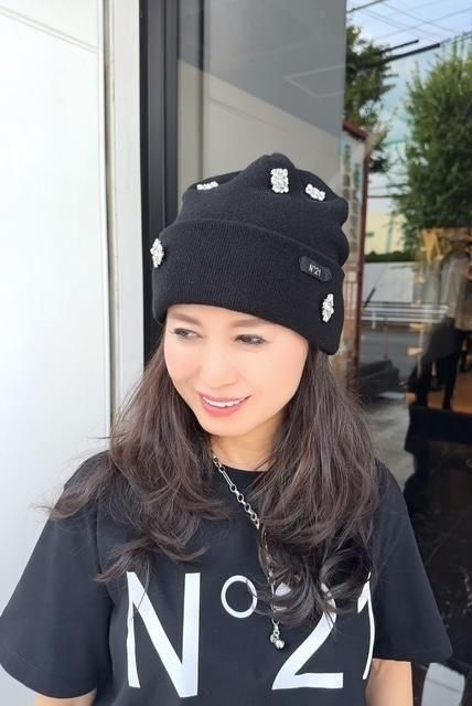 N°21(ヌメロヴェントゥーノ)ビジュー付きニット帽通販 | セレクト