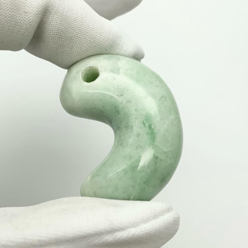 糸魚川翡翠 勾玉 巴型 】 | めのうの店川島【公式通販】創業明治10年