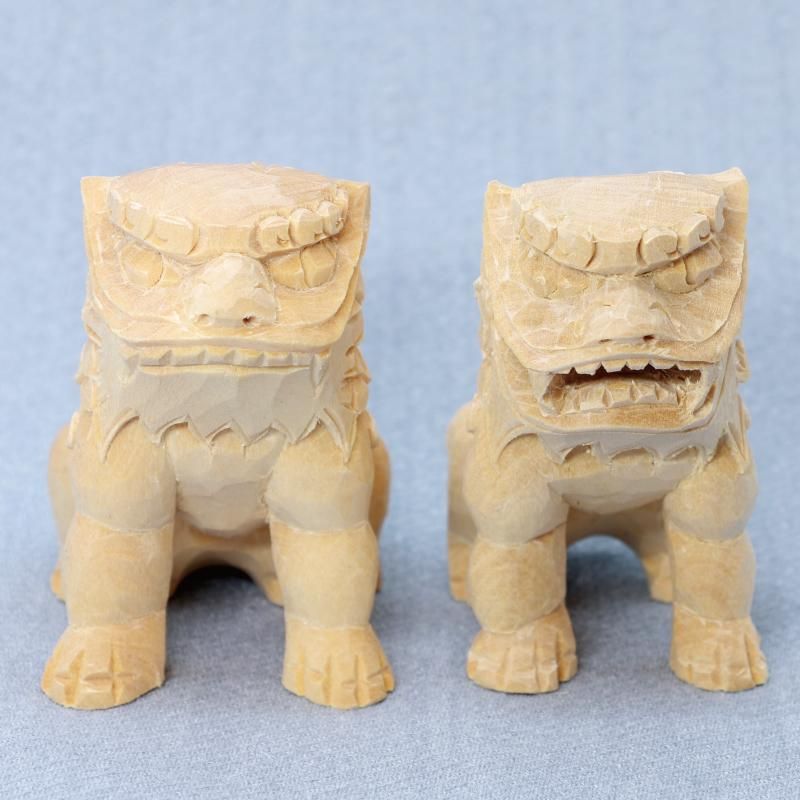 神具 狛犬 彫り物(けやき材) 木製一対1 ① 神具狛犬彫り物(けやき材)