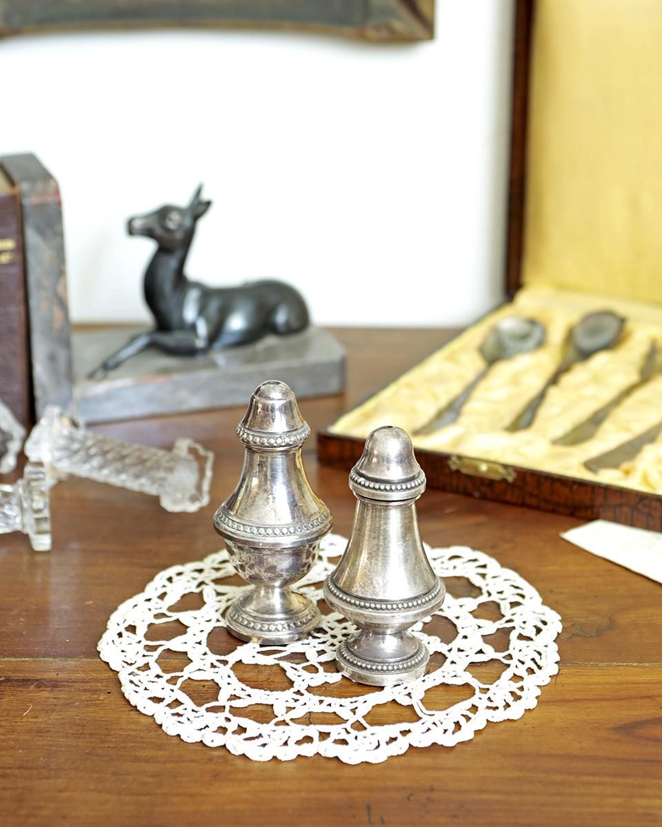 アンティーク シルバー ソルト＆ペッパー入れ | Antiques Knock