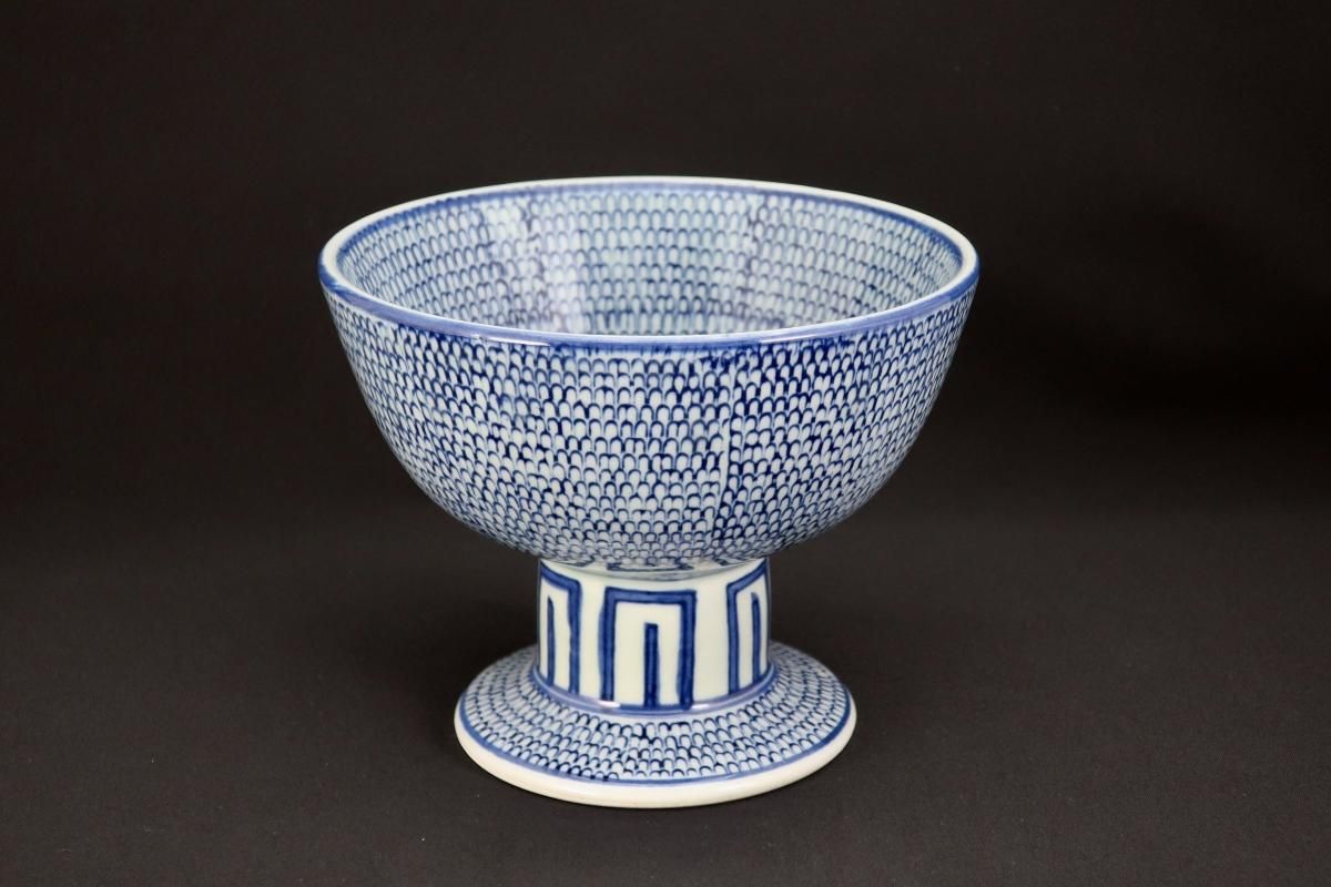 伊万里印判染付微塵唐草文盃洗 / Imari Blue & White 'Haisen' Sake