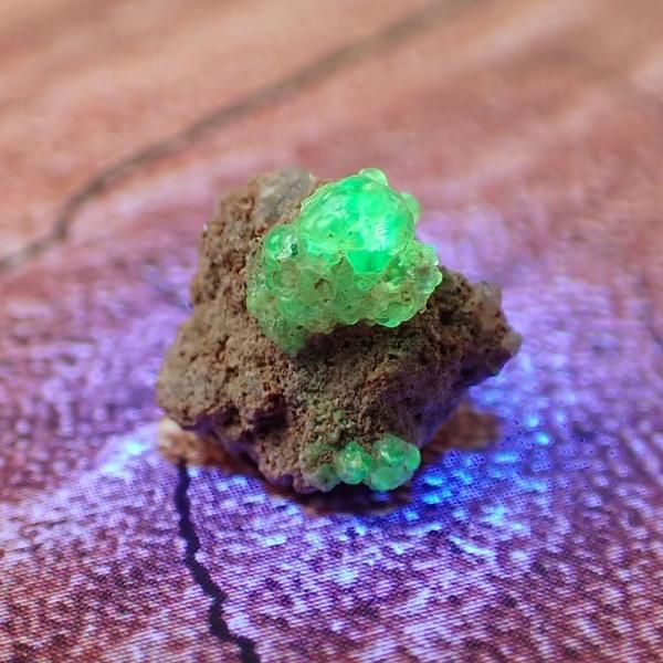 ハイアライトオパール 原石 縦9mm x 横10mm x 奥9mm [OK0142] - ヒカリ