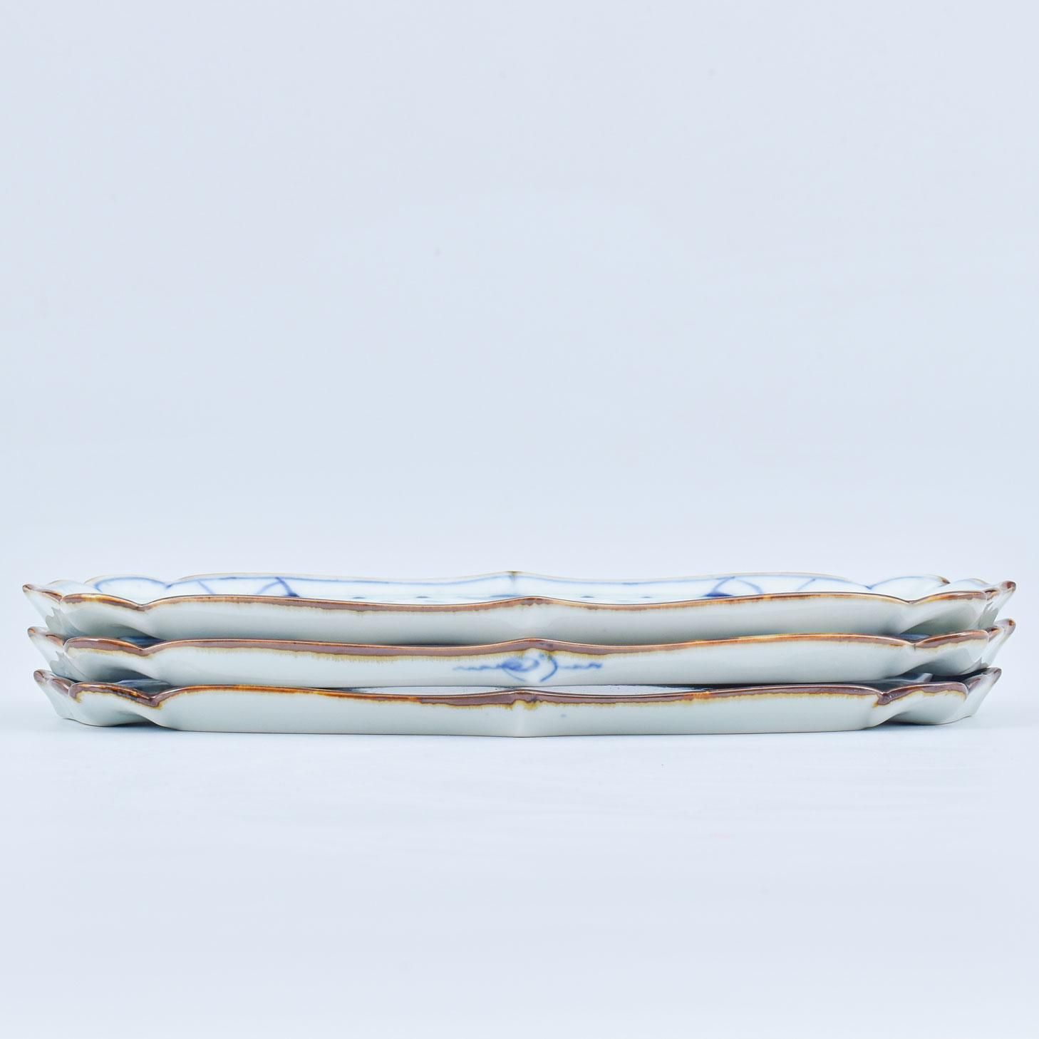 藍柿 牡丹葉唐草文 輪花深皿 牡丹唐草 | 輪花長皿 - 有田焼のまるぶん