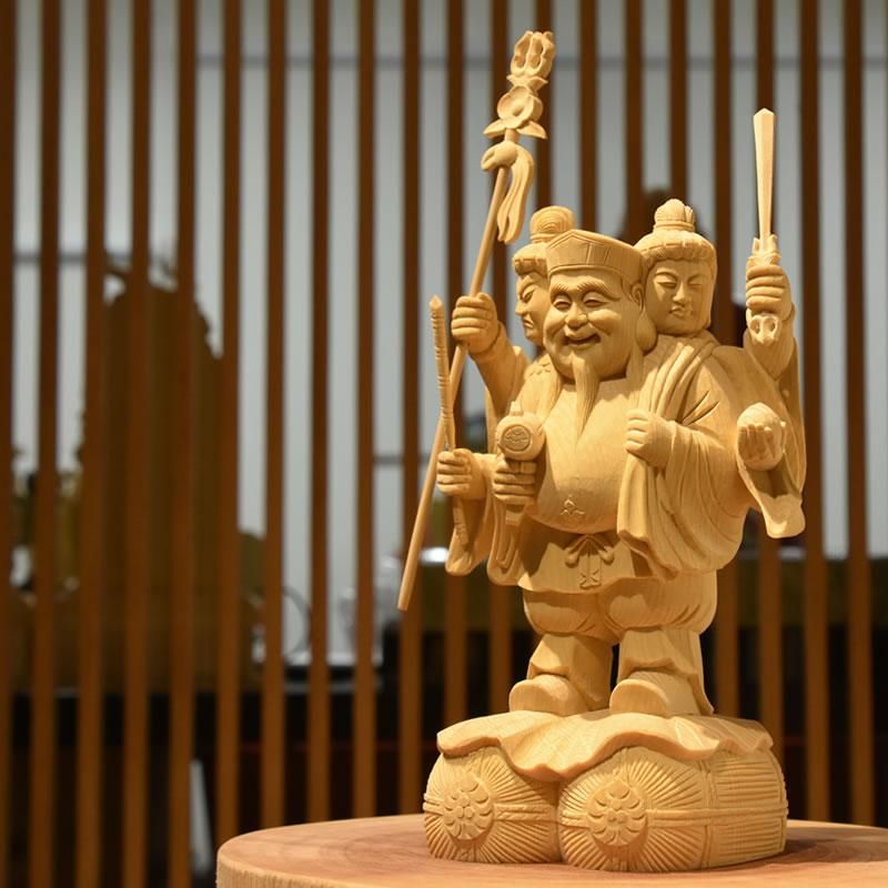 三面大黒天像】 桧木（ヒノキ） 総高26cm 【勝利神・財運神・技芸神