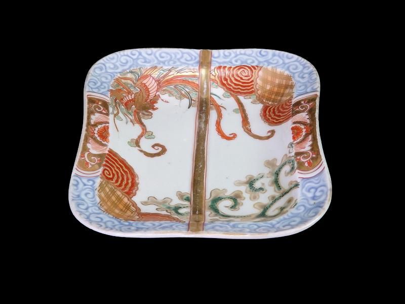 古伊万里 色絵 陽刻鳳凰文図 軍配形変形皿