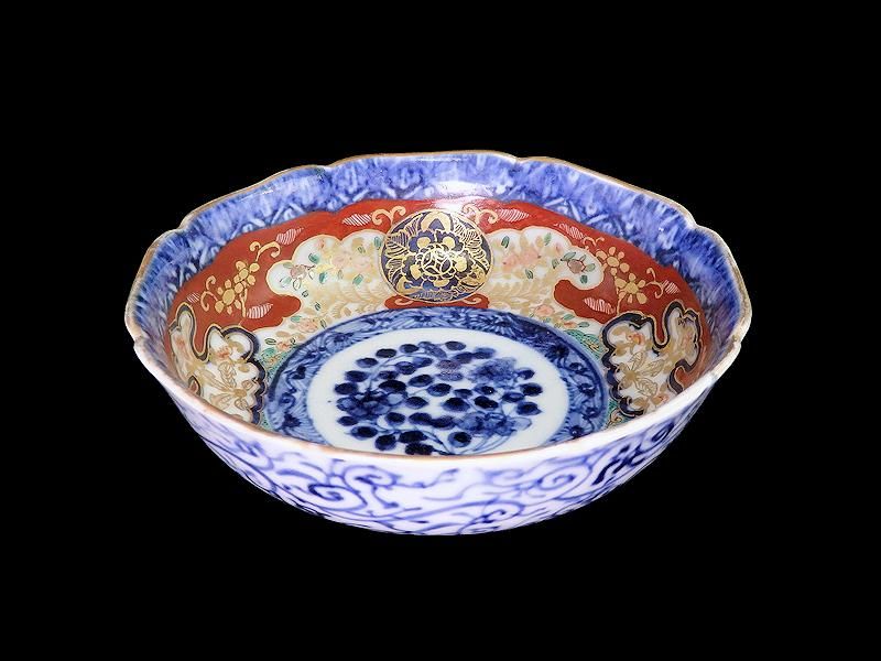 大聖寺伊万里 金襴手 紋章に菊花皿 5寸皿 D174AS-COe 大聖寺伊万里