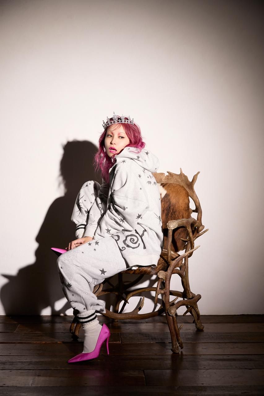 2025 FALL/WiNTER COLLECTiON - ROY reflect overjoy