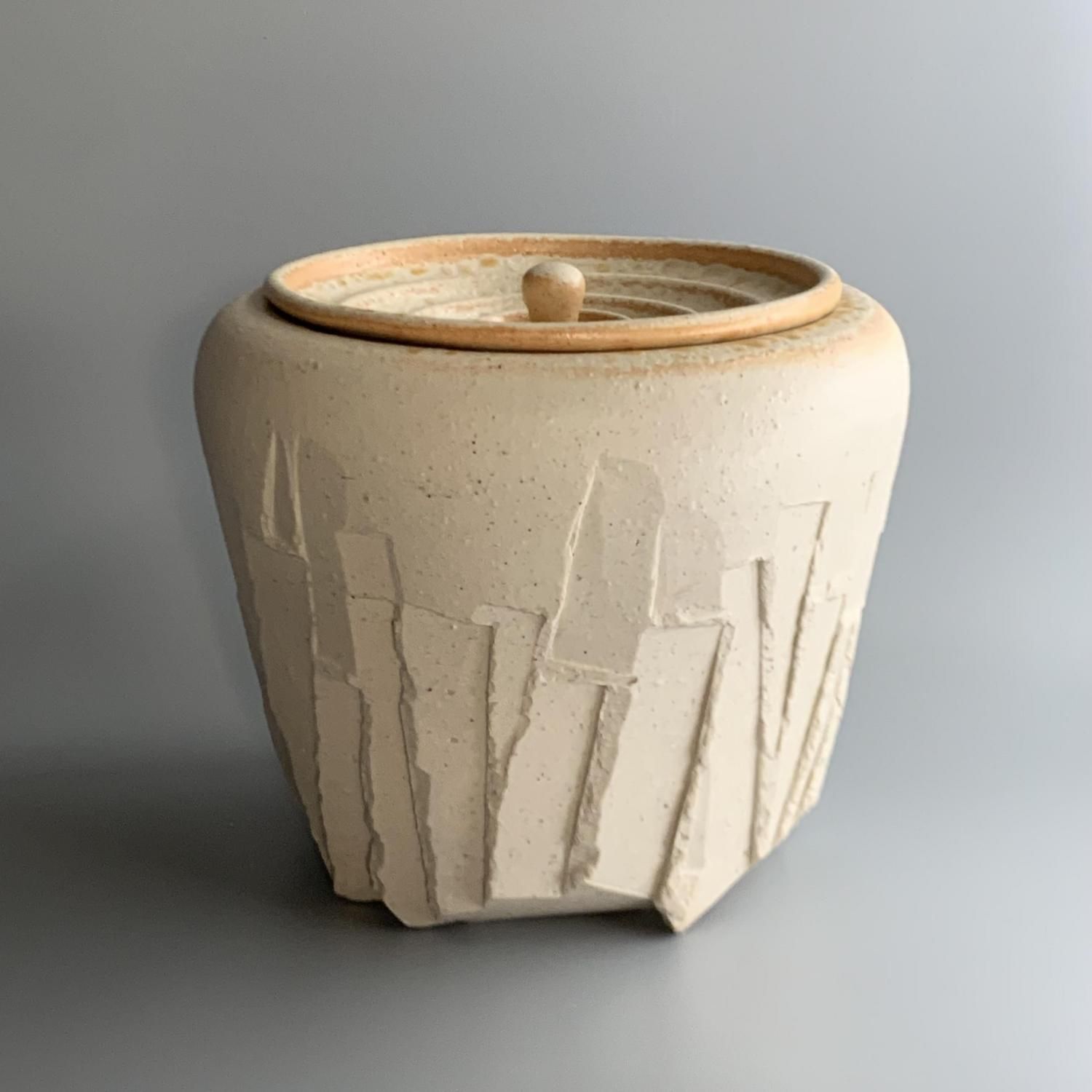 White Bizen Water Container No.1 白備前水指 No.1 - gallerykai