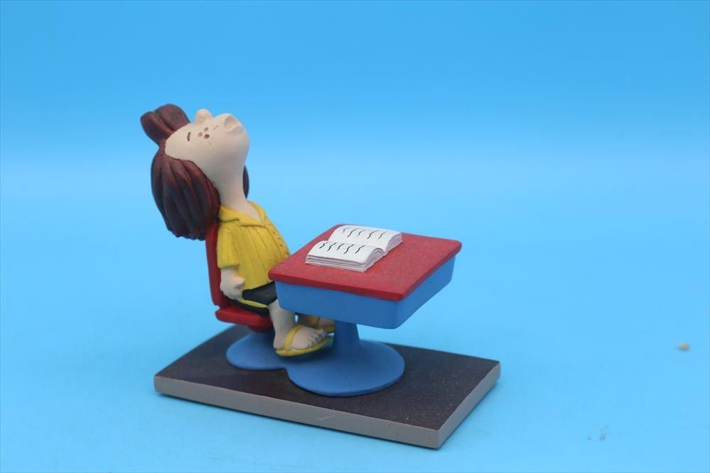 90s Danbury Mint Peppermint Patty Asleep at Desk/ペパーミント