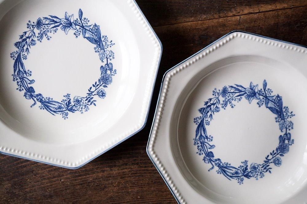 北陶 飯田雪峰 白いお皿陶器製 木箱付き 北陶 飯田雪峰 白いお皿陶器製