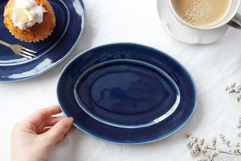 ワ44 ヨルノアオ 楕円太リム皿 中（結晶/ツヤなし部分あり） - 益子