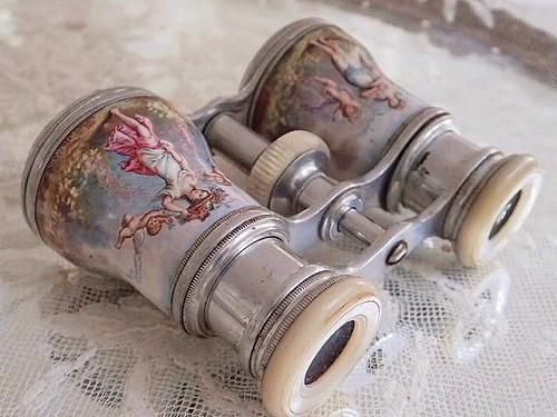 逸品 エナメル彩 天使のオペラグラス - 薔薇と天使のアンティーク