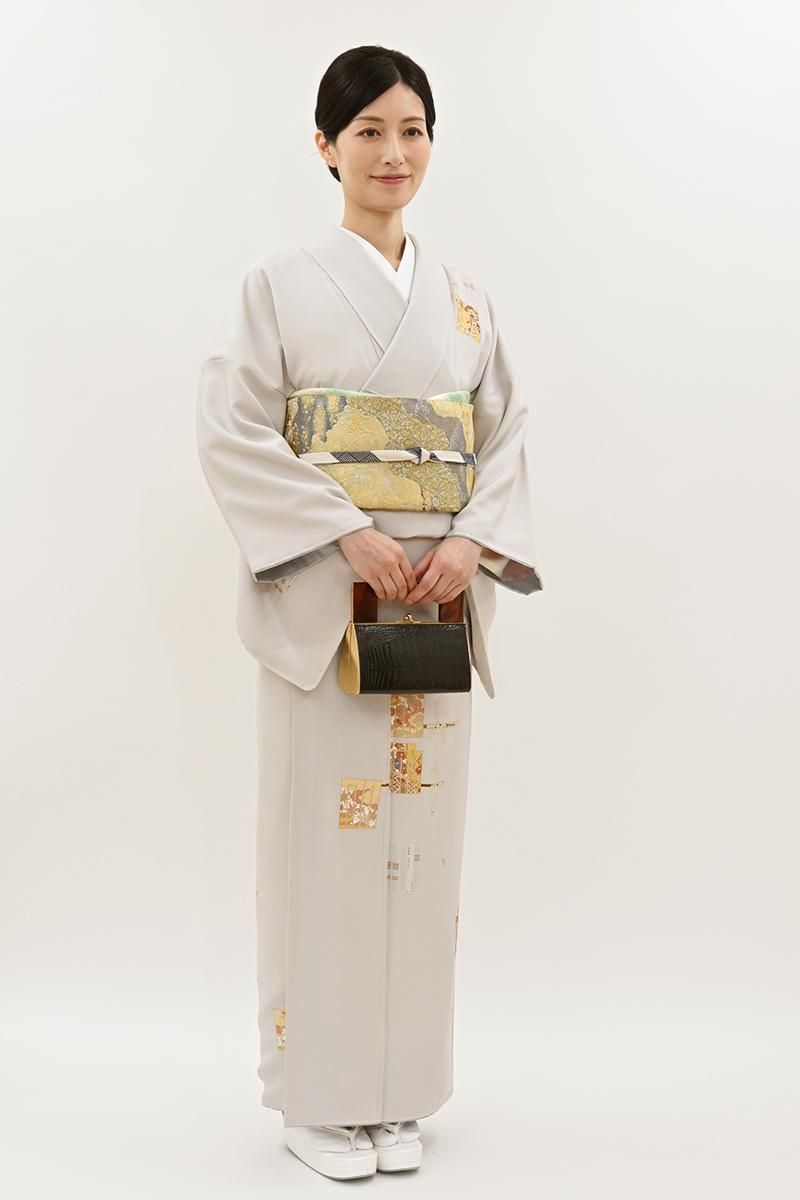 銀座【B-4223】付下げ 淡い桜鼠色 源氏香に四季花など :身丈158.5/裄68