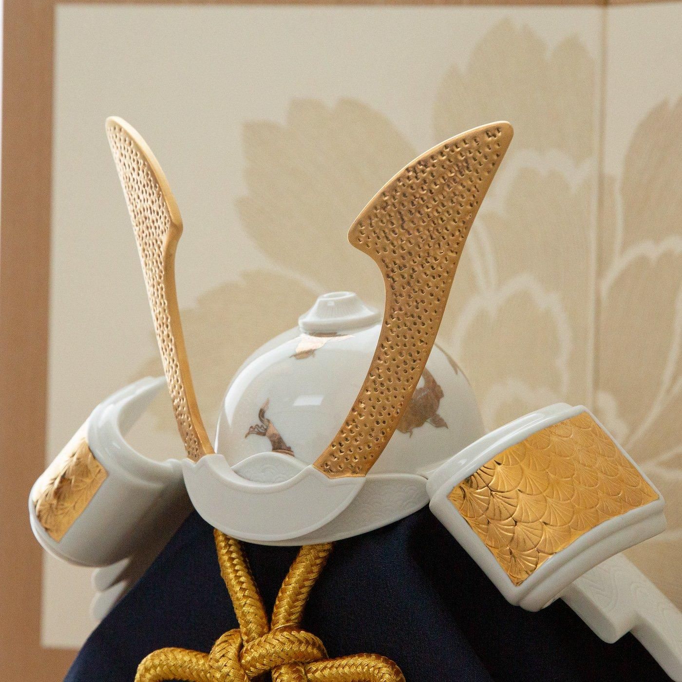 LLADRO リアドロ 兜(鯉) | 白木牡丹屏風 - 雛人形・五月人形・羽子板