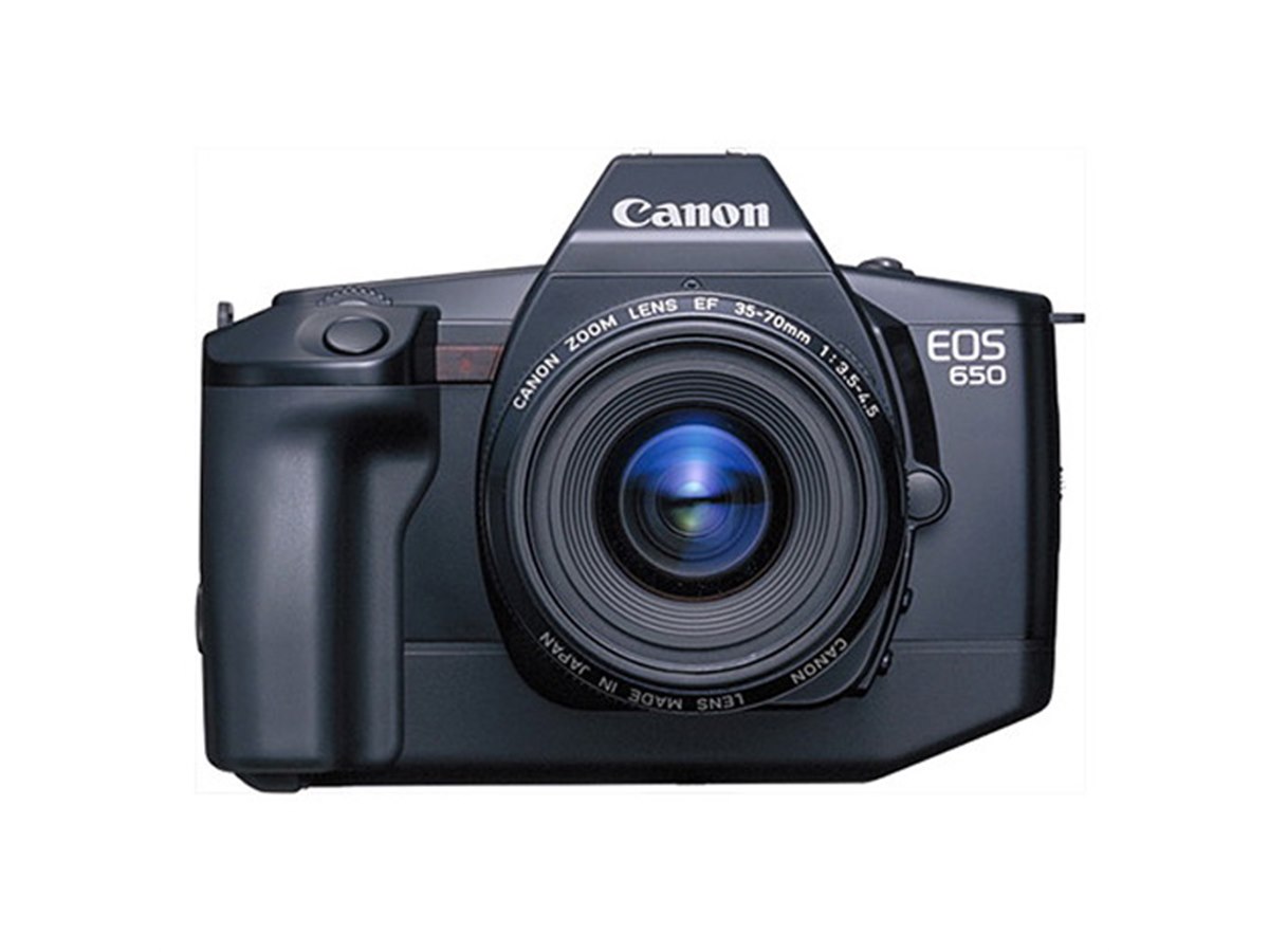 キヤノン、レンズ交換式カメラEOSシリーズが累計生産台数1億台を達成