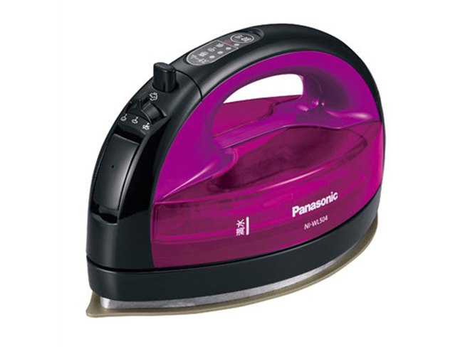 パナソニック、160mLの大型タンクを搭載したスチームアイロンなど