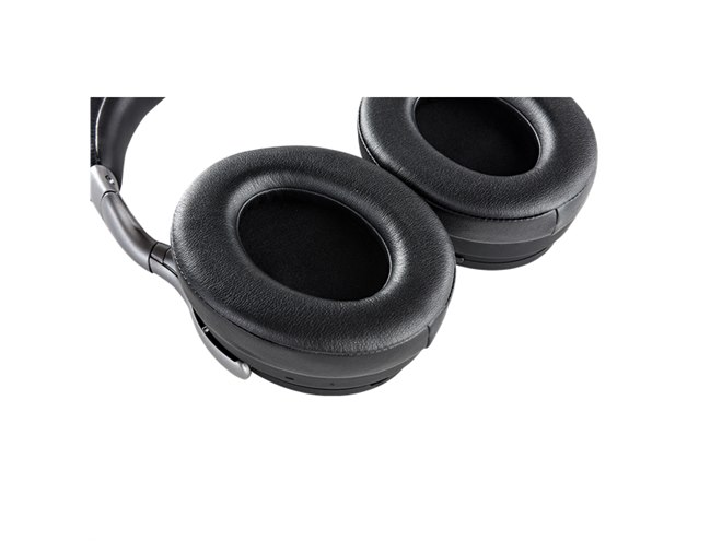 デノン、オフィスカジュアル向けワイヤレスノイキャンヘッドホン「AH