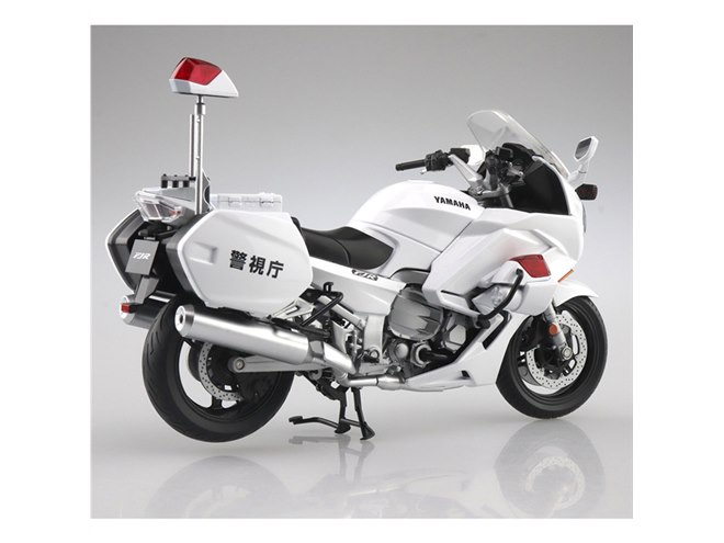AOSHIMA、警視庁ロゴ入りサイドボックスを装備した「FJR1300P 白バイ