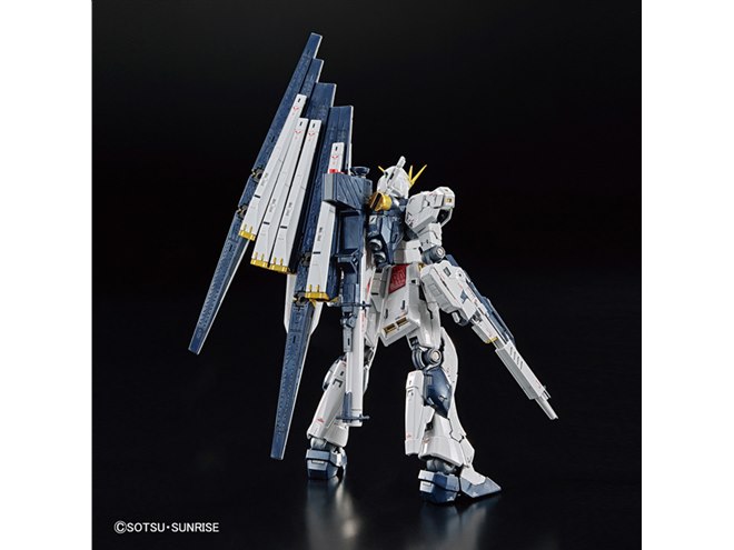 バンダイ、“豪華なチタニウムフィニッシュ”の「νガンダム」限定
