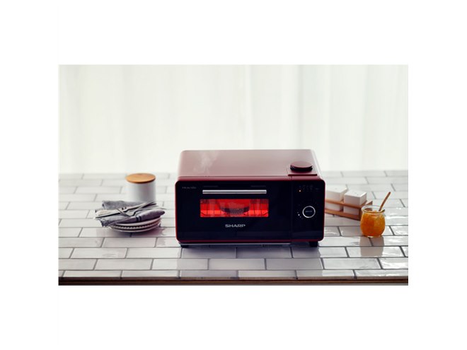 シャープ、パサついたパンを“窯出しパン”の食感にする「ヘルシオ