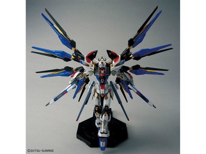 MSの極限表現に挑む”「MGEX 1/100 ストライクフリーダムガンダム」が