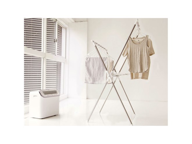 エディオン、「速乾」「静音」など4つの衣類乾燥モードを搭載した除湿