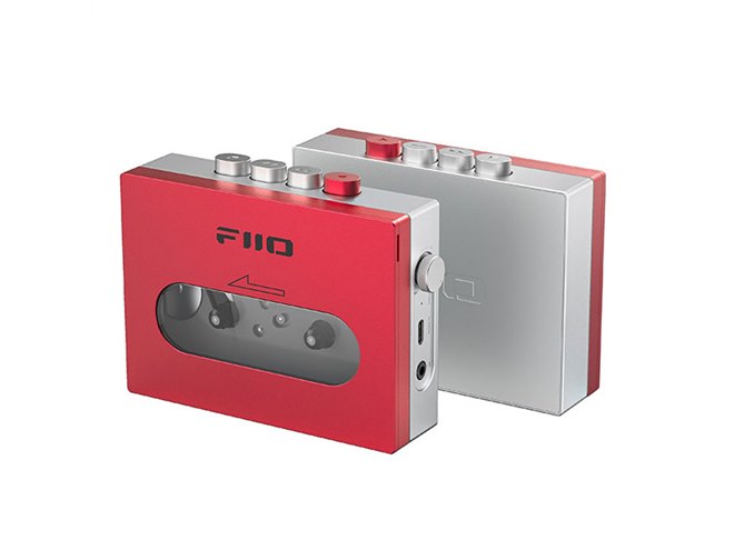 FiiO、完全アナログ回路を採用したポータブルカセットプレーヤー「CP13