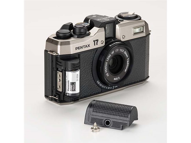 ペンタックス、88,000円の単焦点フィルムカメラ「PENTAX 17」 - 価格.com