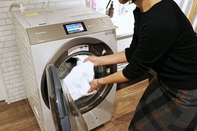 パナソニック Cuble NA-VG2400R 価格比較 - 価格.com