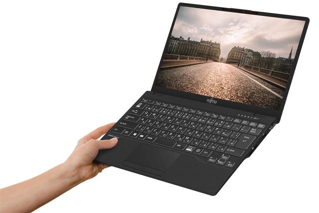 Windowsノート本体 LIFEBOOK CH90/E3 i5-1135G7 8GB 512GB LIFEBOOK