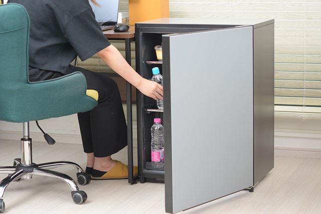 H27激安早い者勝ち✨ 定価7万✨ ドメティック 小型冷蔵庫 出3 H27激安