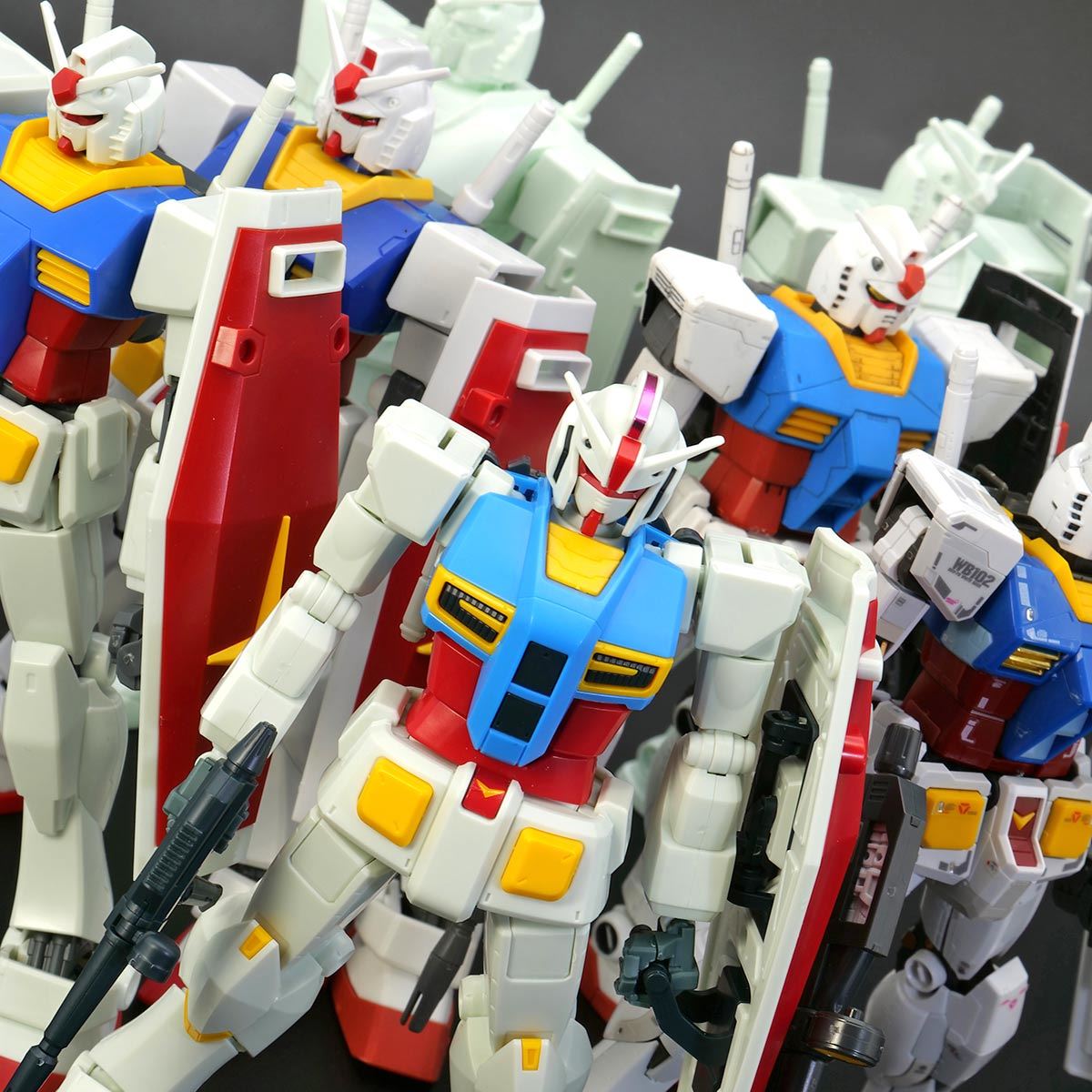 ガンダム40周年記念のHGガンプラ「G40」を、歴代の「RX-78-2」と徹底