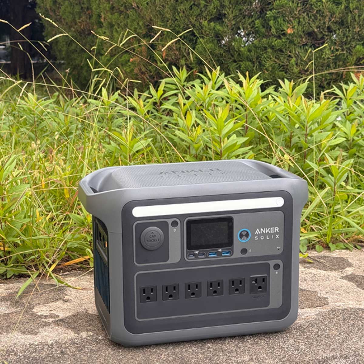 人気の理由は!? 1,500W出力のポータブル電源ANKER「Solix C1000」を