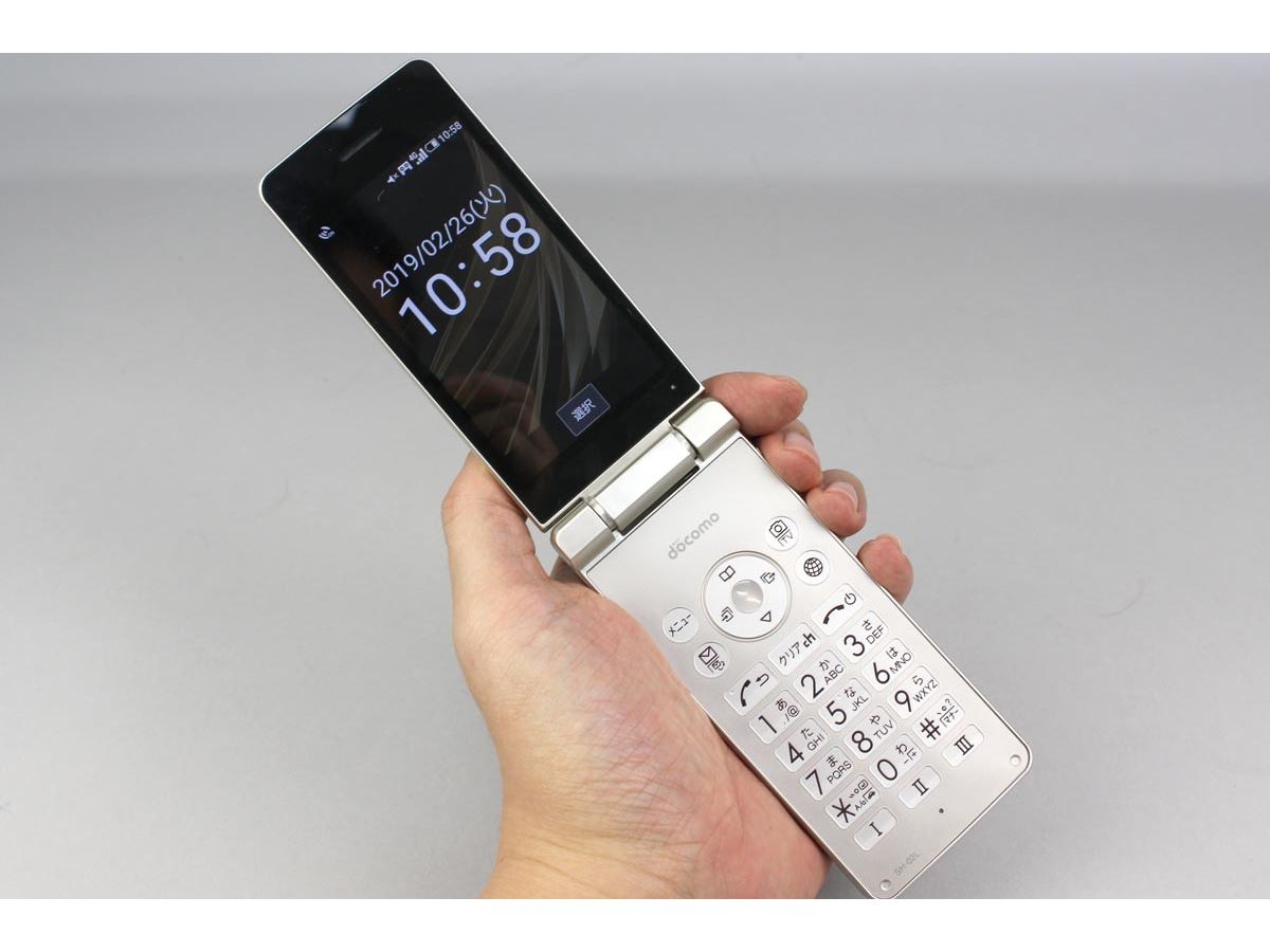 ドコモの新型ガラケー「AQUOS ケータイSH-02L」レビュー - 価格.com