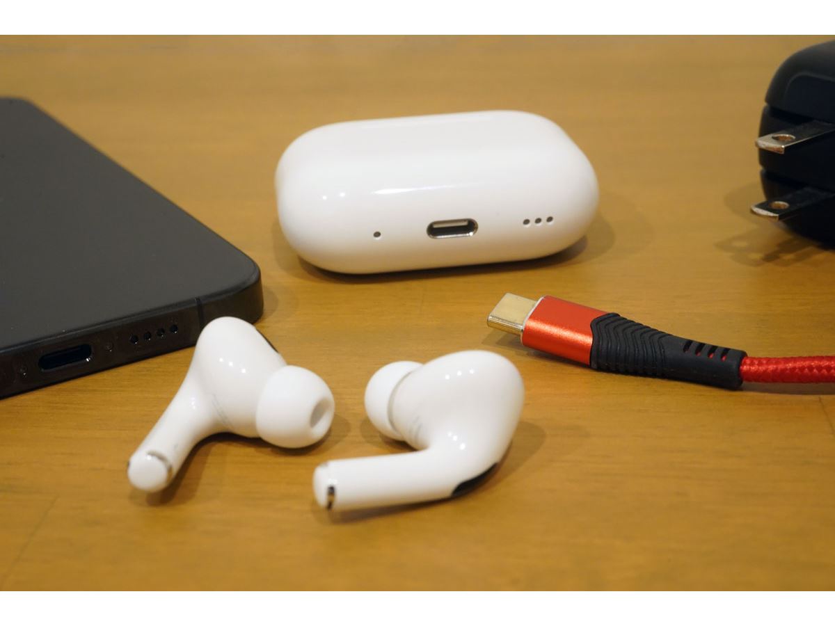 AirPods Pro 第二世代 Lightning イヤホン ケース AirPods pro 第2世代