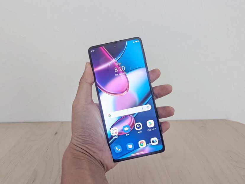 コスパ優秀！ 破格のハイエンドスマホ「motorola edge 30 Pro