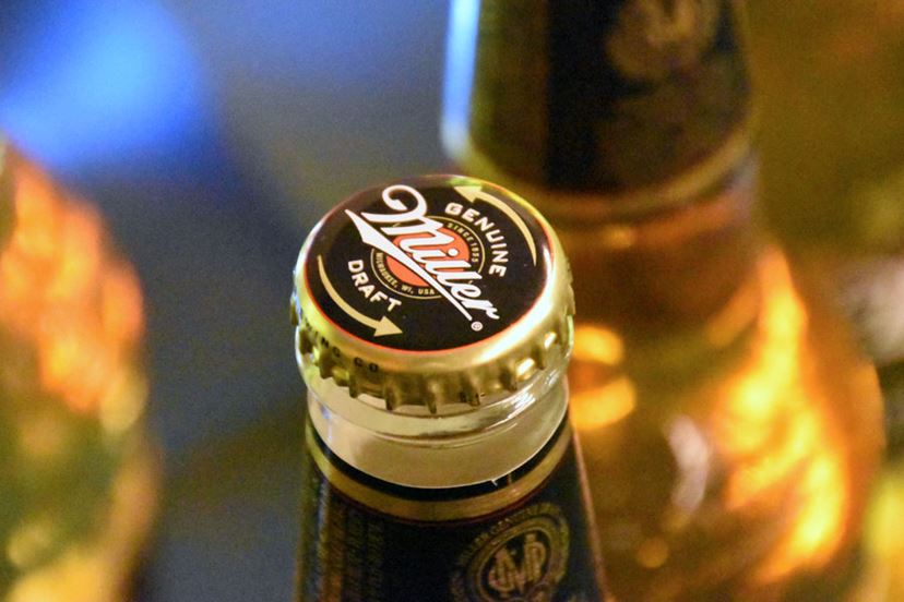 パリピのための新プレミアム瓶ビール「ミラー」！ 日本のナイトライフ